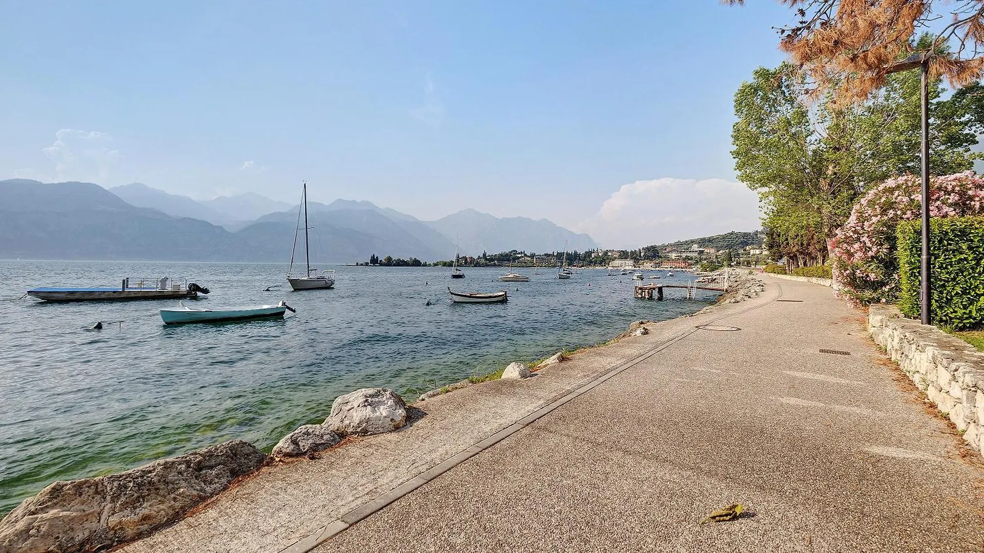 Apt Theo Val Di Sogno Garda Lake Malcesine 0*,  Itálie